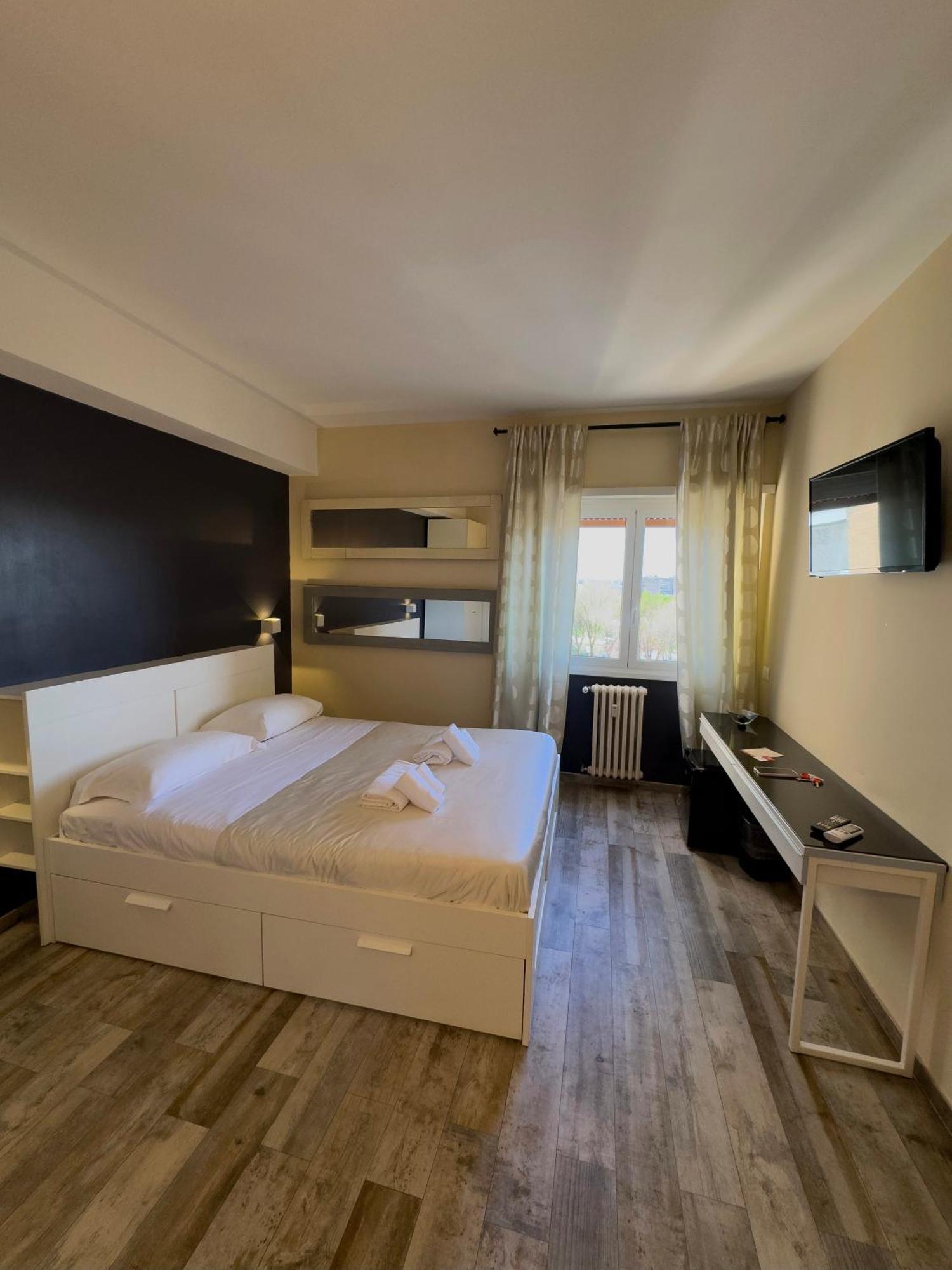 Caos Calmo Bed & Breakfast Rome Bagian luar foto