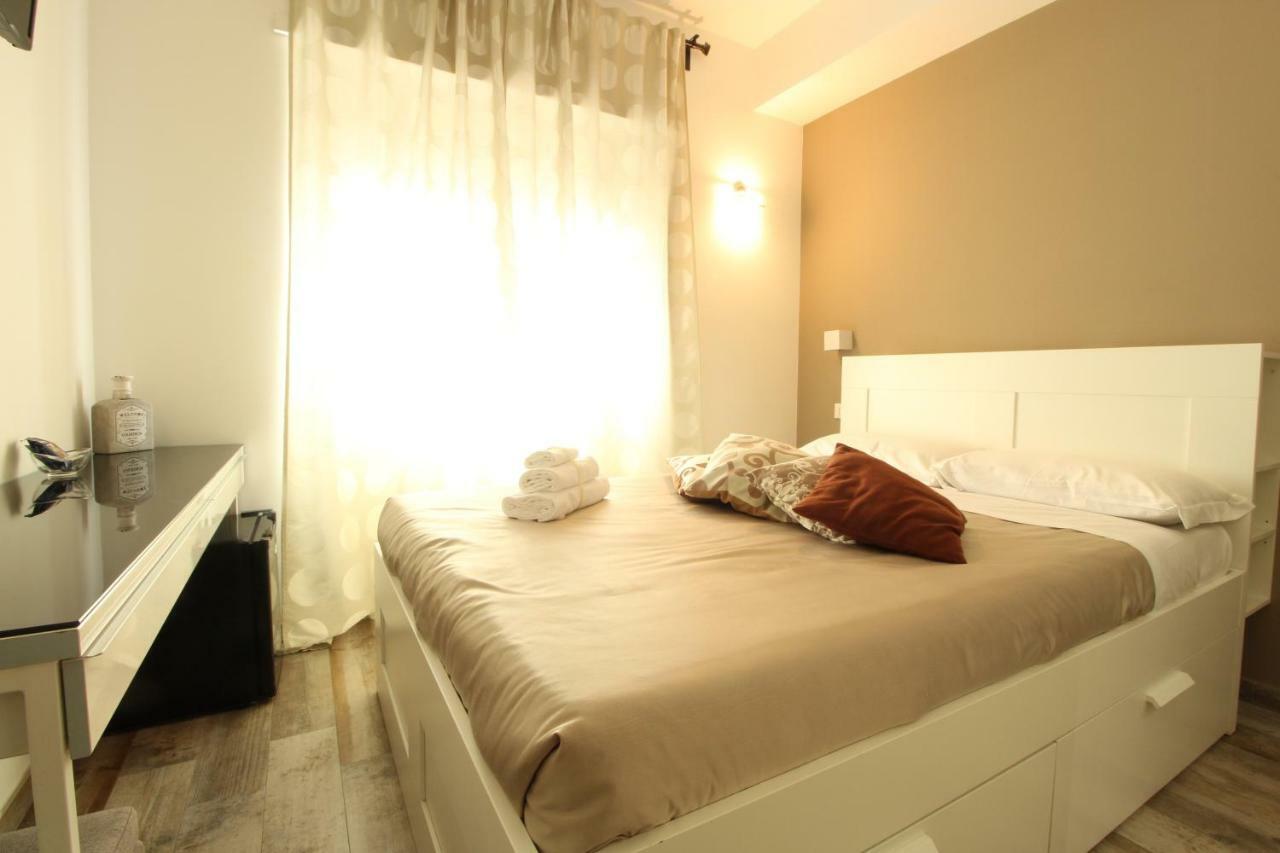 Caos Calmo Bed & Breakfast Rome Bagian luar foto