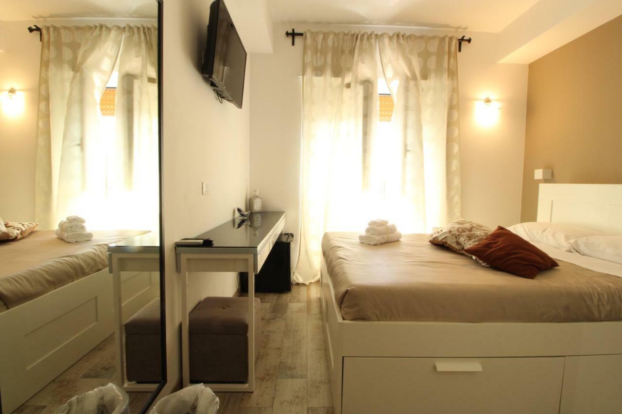 Caos Calmo Bed & Breakfast Rome Bagian luar foto
